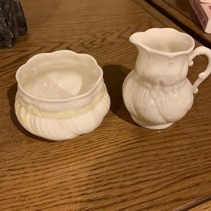 COPY - Belleek sugar and creamer in excellent condition